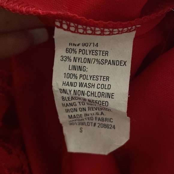 Red lace top with sequins - Picture 4 of 5